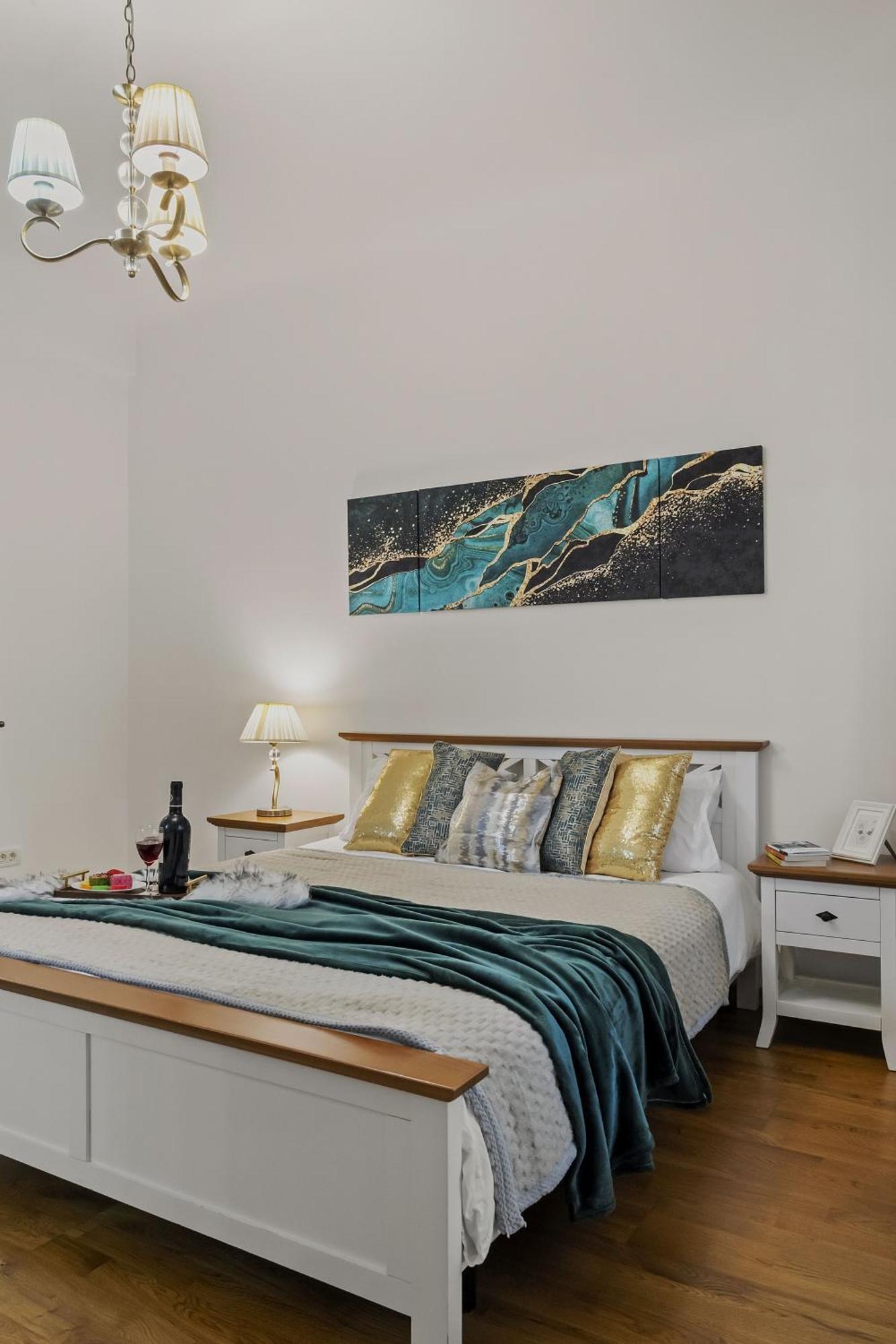 Sweet Luxury Three Rooms Apartment City Center Universitate Bukarest Exterior foto