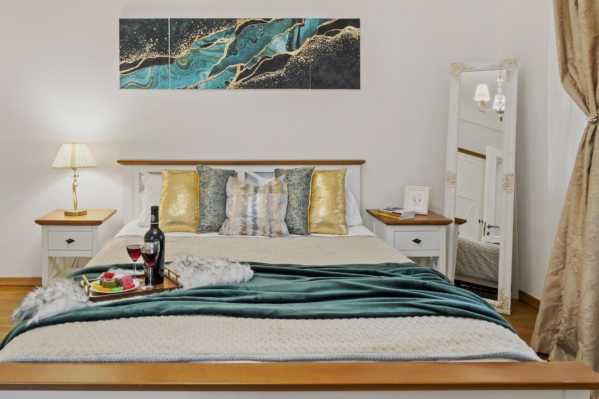 Sweet Luxury Three Rooms Apartment City Center Universitate Bukarest Exterior foto