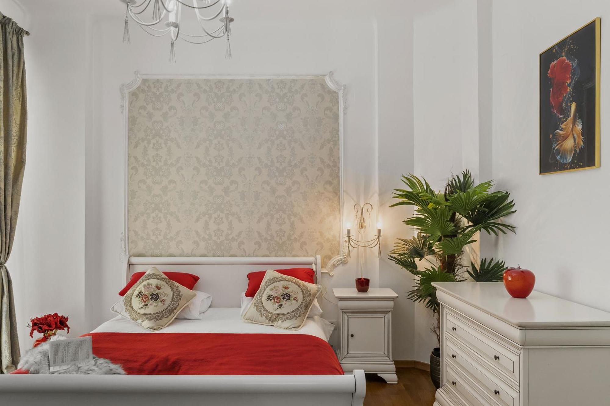 Sweet Luxury Three Rooms Apartment City Center Universitate Bukarest Exterior foto