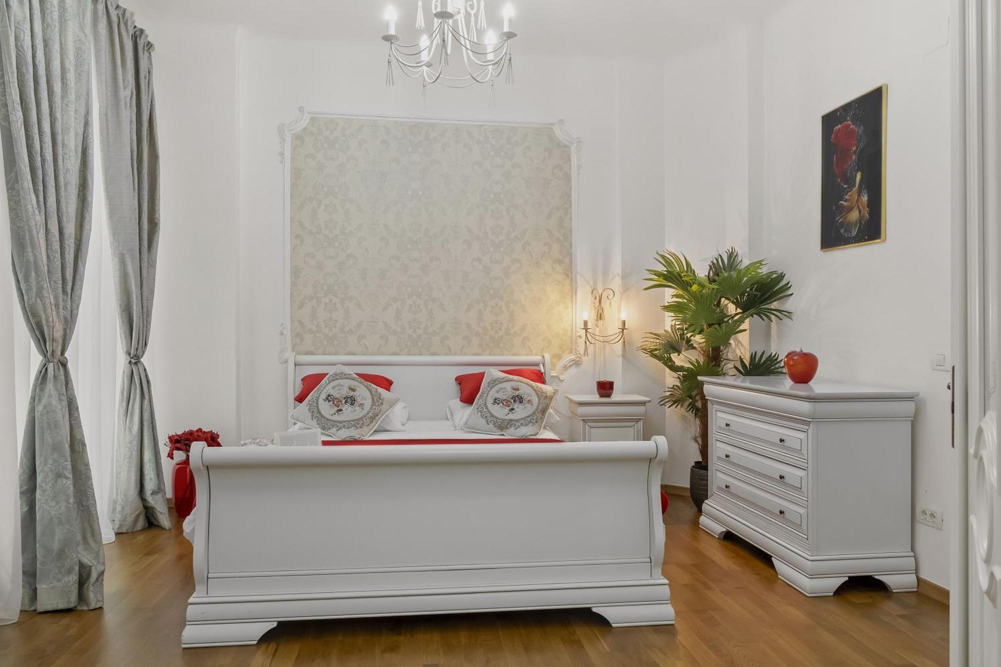 Sweet Luxury Three Rooms Apartment City Center Universitate Bukarest Exterior foto