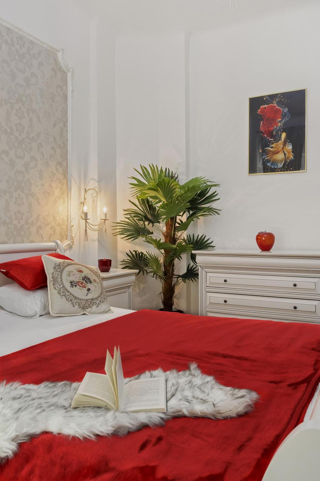 Sweet Luxury Three Rooms Apartment City Center Universitate Bukarest Exterior foto
